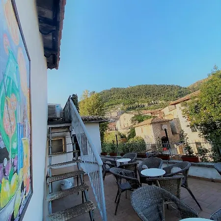 Hotel San Francesco E Il Lupo 3*