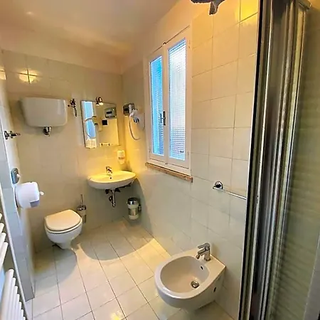San Francesco E Il Lupo Hotel
