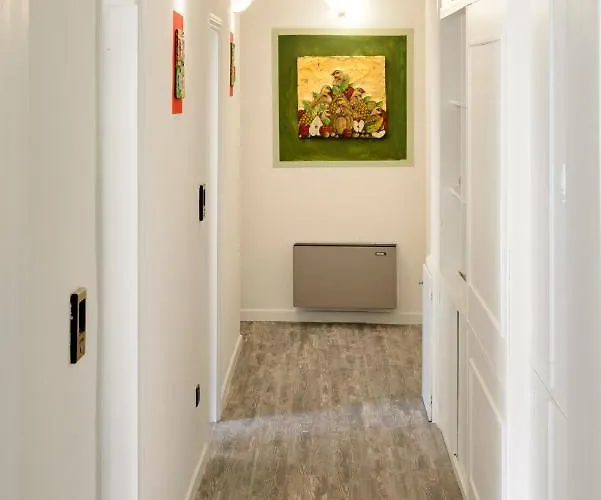 San Francesco E Il Lupo ホテル 3*