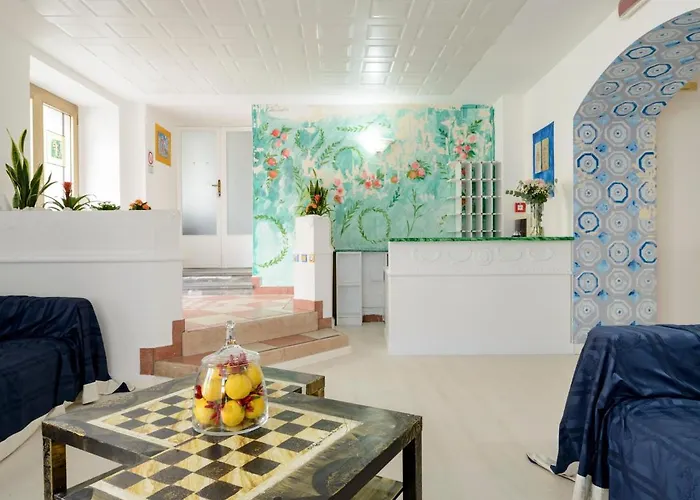 San Francesco E Il Lupo ホテル