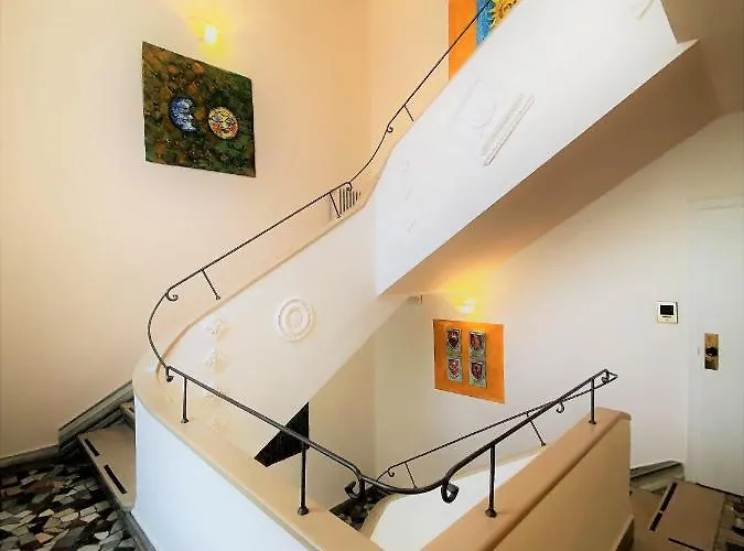 Hotel San Francesco E Il Lupo